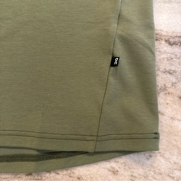 NWOT On Cloud Focus-T Running Tee T-Shirt Swiss Men’s Small (S) Taiga Green $70 - Picture 3 of 5